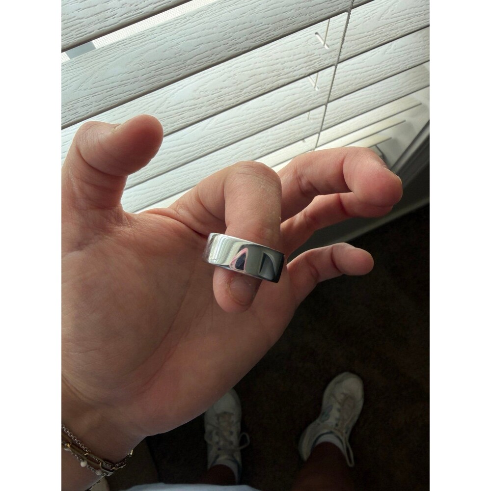 Oura Ring 4- size 5 - Picture 4 of 4